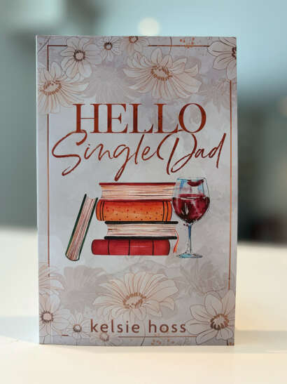 A photo of the cover of the book Hello Single Dad
