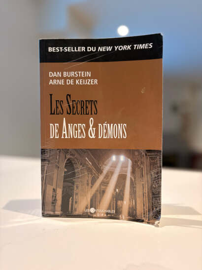 La couverture du livre Les secrets de Anges & Démons