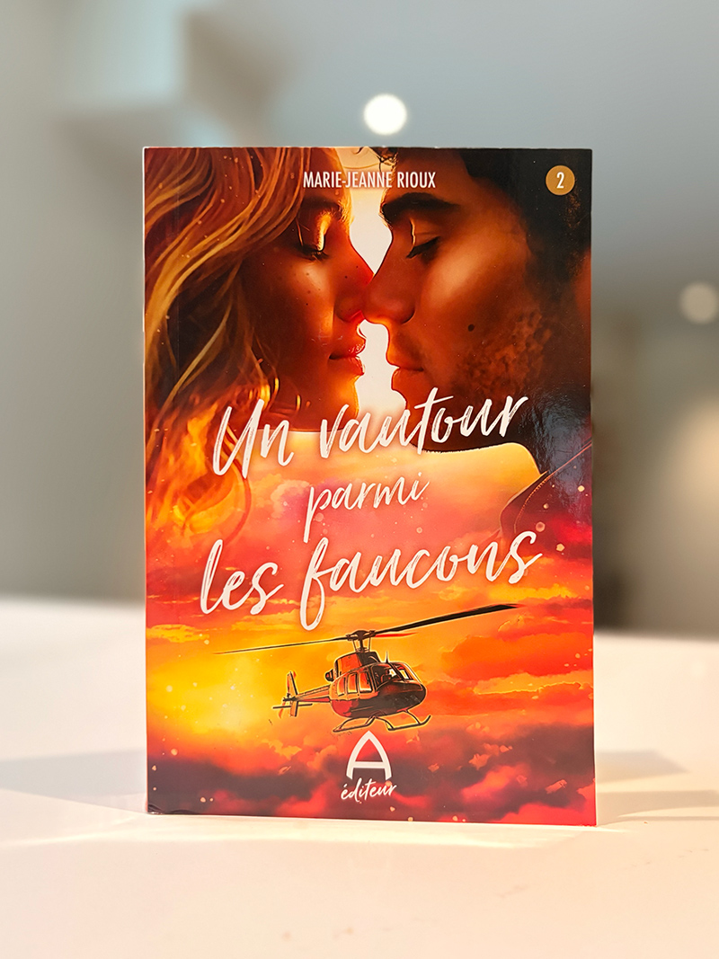 Page couverture du livre Un vautour parmi les faucons