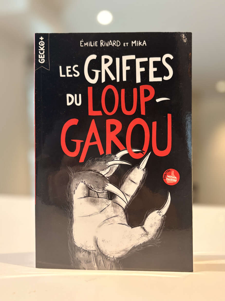 Page couverture du livre Les griffes du loup-garou