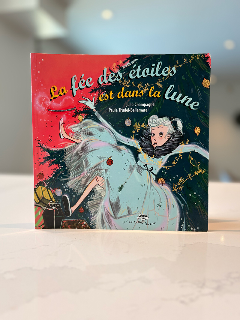 Page couverture du livre La fée des étoiles est dans la lune